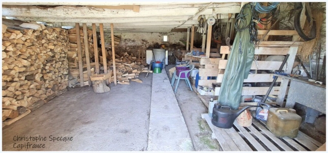 Photos 12 - Rurale - Grange à vendre  CHABRELOCHE (63)