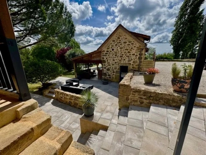 Photos 7 - Touristique - Maison et dépendances