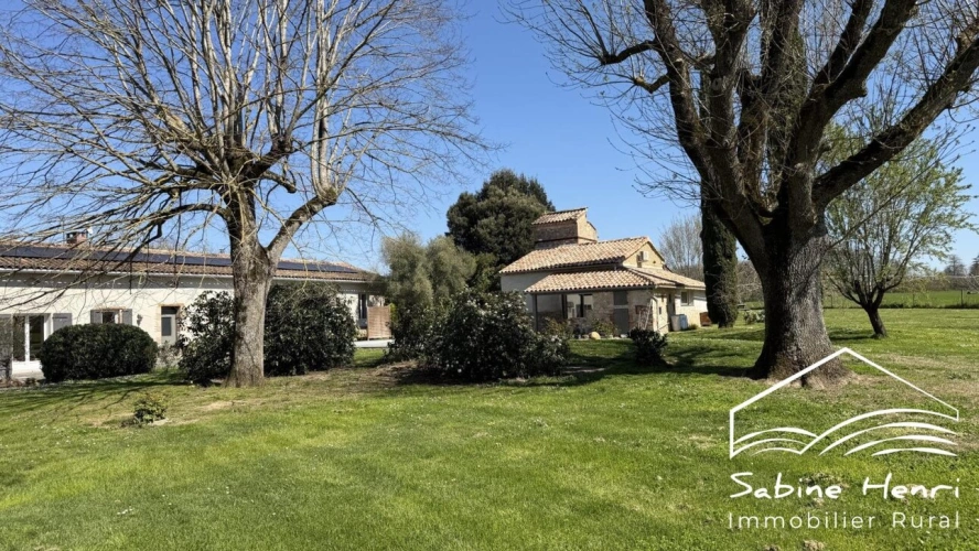 Photos 3 - Touristique - Belle propriété de 5 chambres avec pool house aménagé sur 1