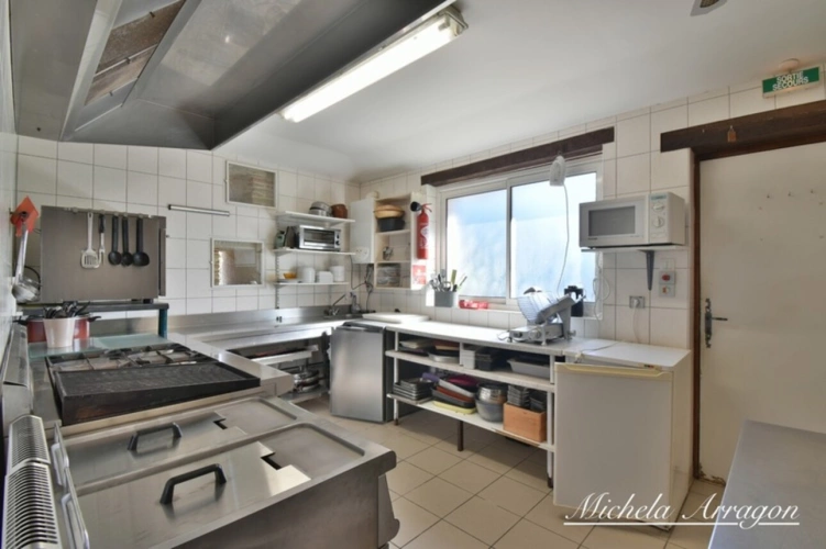 Photos 9 - Prestige - Domaine touristique / village vacances à vendre – 25 gîtes indépendants – restaurant – piscine – spa – 12 ha – Dordogne Lot – investissement hôtelier (47)