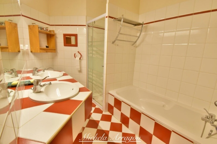 Photos 26 - Prestige - Domaine touristique / village vacances à vendre – 25 gîtes indépendants – restaurant – piscine – spa – 12 ha – Dordogne Lot – investissement hôtelier (47)