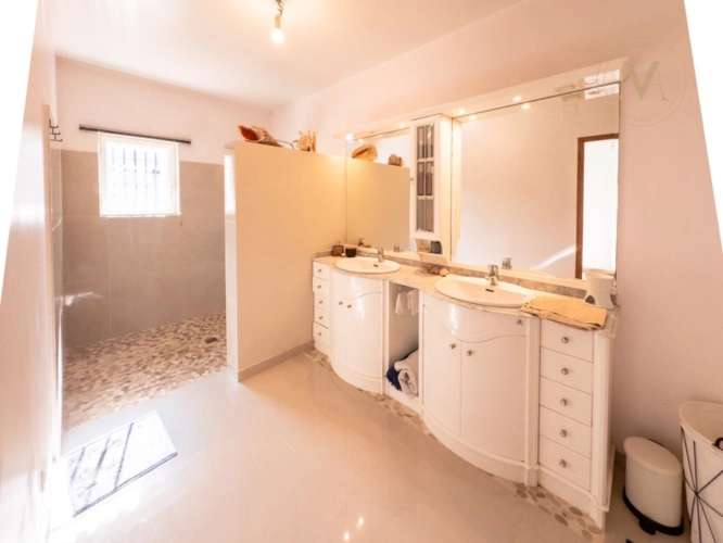 Photos 9 - Équestre - Propriété équestre de standing – Installations haut de gamme – 5 ha – Un bien rare offrant des infrastructures professionnelles, une maison confortable et un environnement priviligé à MOISSAC (82)