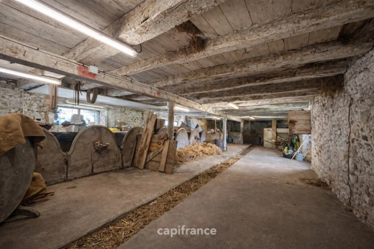 Photos 13 - Prestige - Ancienne ferme de tabac à réinventer – Maison en pierres, grange et séchoir