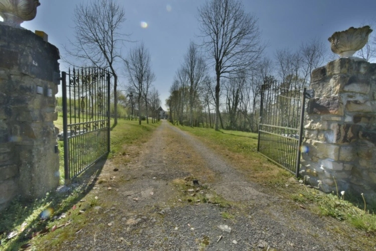 Photos 2 - Prestige - PROPRIETE 13 Ha - MAISON DE MAITRE + APPARTEMENT + BOX CHEVAUX