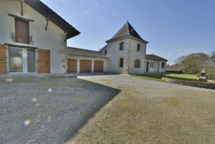 Photos 30 - Prestige - PROPRIETE 13 Ha - MAISON DE MAITRE + APPARTEMENT + BOX CHEVAUX