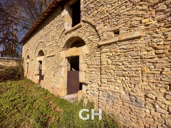 Photos 4 - Rurale - Opportunité rare – Ensemble de bâtiments à rénover – Vente interactive