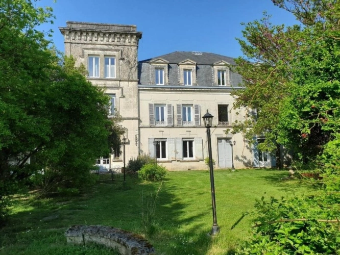 Photos 22 - Prestige - Château + gîte avec activité d’hébergement touristique proche de COGNAC (16)
