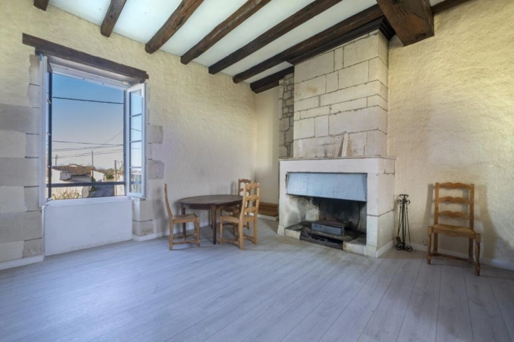 Photos 16 - Equestrian - House