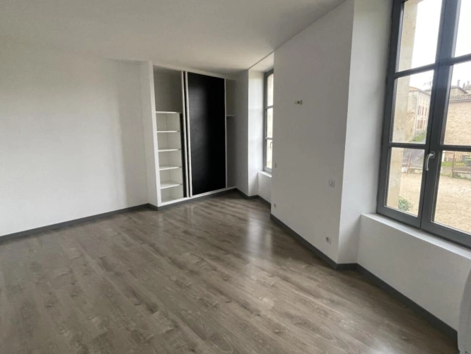 Photos 11 - Prestigious - House