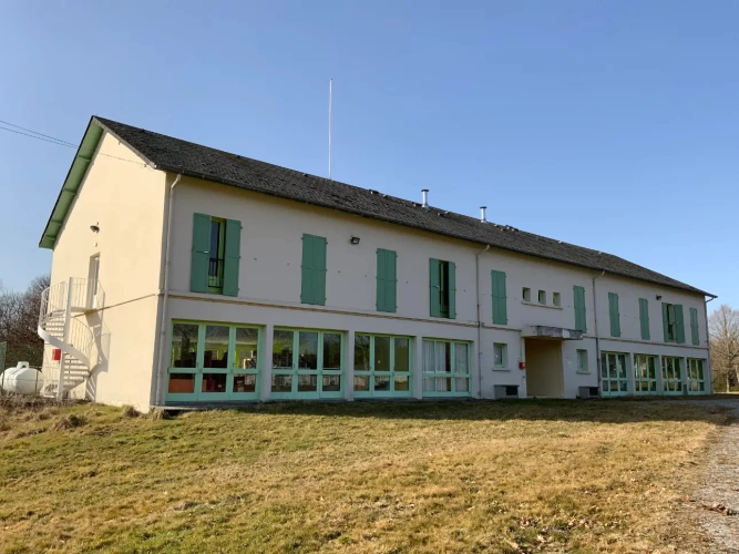 Photos 1 - Forestière - Centre de vacances en pleine nature et son domaine forestier en Corrèze
