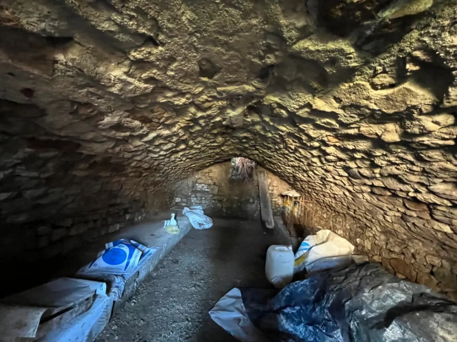 Photos 16 - Rurale - Grange rénovée sur 4 ha de terrain, avec hangar et étang