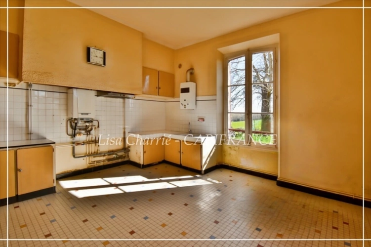 Photos 7 - Prestige - Propriete à vendre 14 pièces LE HOUGA (32) de 215 m2 habitables à rénover, sur 11949 m2 de terrain, dépendances