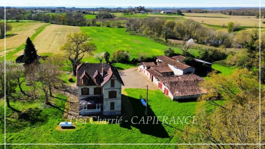 Photos 27 - Prestige - Propriete à vendre 14 pièces LE HOUGA (32) de 215 m2 habitables à rénover, sur 11949 m2 de terrain, dépendances