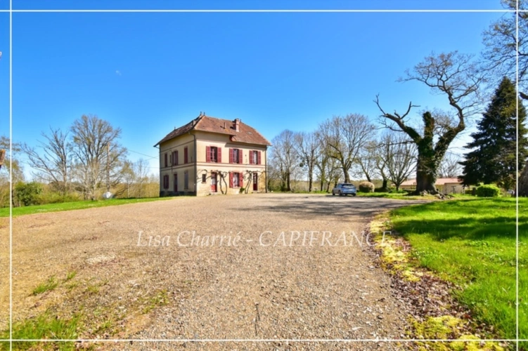 Photos 30 - Prestige - Propriete à vendre 14 pièces LE HOUGA (32) de 215 m2 habitables à rénover, sur 11949 m2 de terrain, dépendances