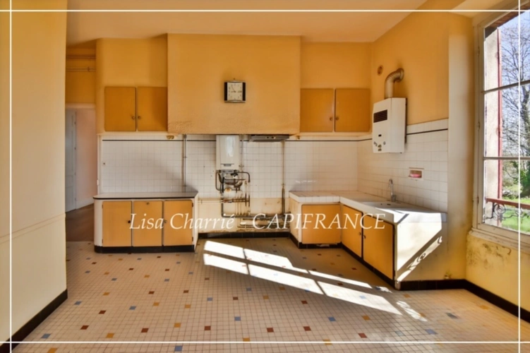 Photos 36 - Prestige - Propriete à vendre 14 pièces LE HOUGA (32) de 215 m2 habitables à rénover, sur 11949 m2 de terrain, dépendances