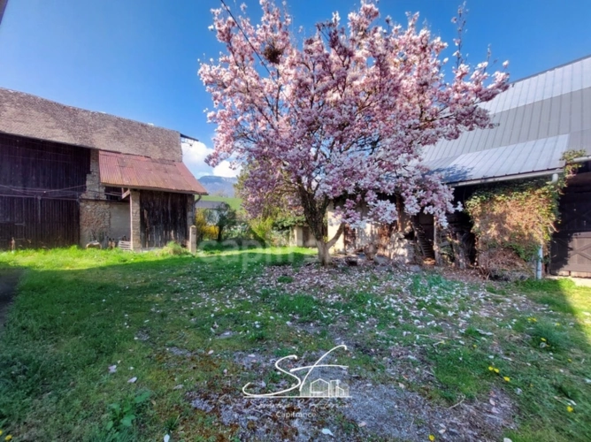 Photos 2 - Rurale - Terrain et granges à vendre SAINTE HELENE DU LAC (73)