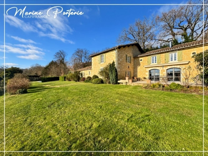 Photos 20 - Prestige - Propriété de charme en pierre – volumes exceptionnels – piscine – vue dégagée – proche Auch