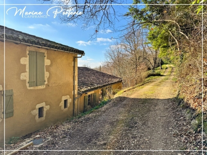 Photos 29 - Prestige - Propriété de charme en pierre – volumes exceptionnels – piscine – vue dégagée – proche Auch