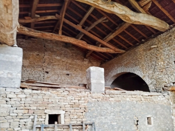 Photos 1 - Rurale - Grange à vendre Uchizy proche de Tournus (71)