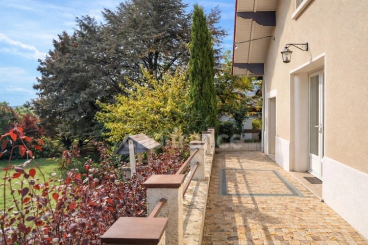 Photos 2 - Prestige - BEYNOST propriété de 220m2 avec vue panoramique sur 1900m2 de terrain à vendre  (01)