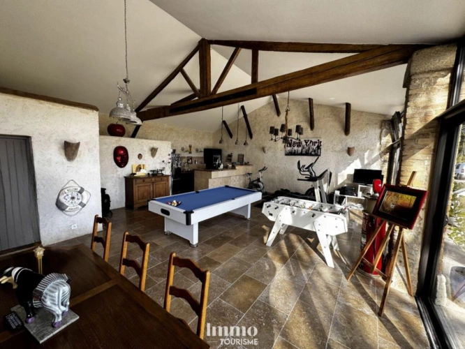 Photos 10 - Rurale - Mas provençal avec hébergements touristiques