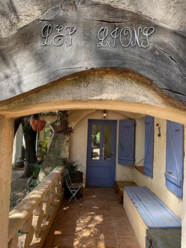 Photos 7 - Rural - House