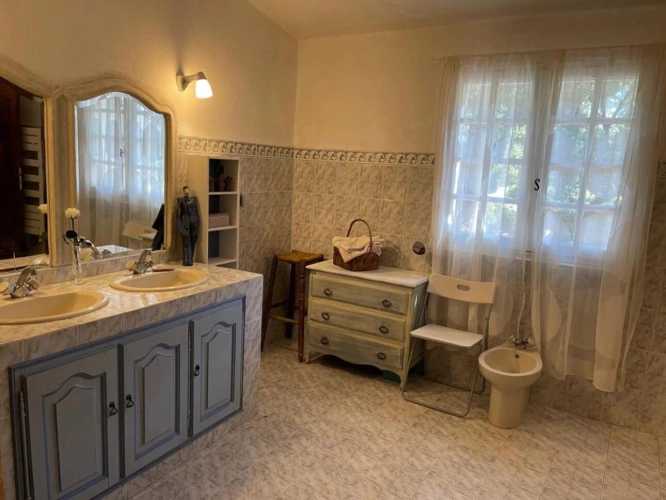 Photos 17 - Rural - House