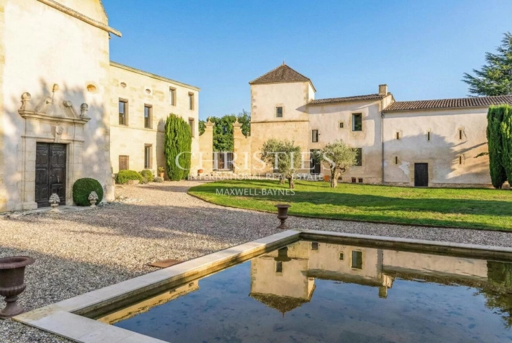Photos 2 - Viticole - Magnifique Château historique avec une petite activité viticole en AOP Bordeaux Supérieur à proximité de Bordeaux / Saint-Émilion