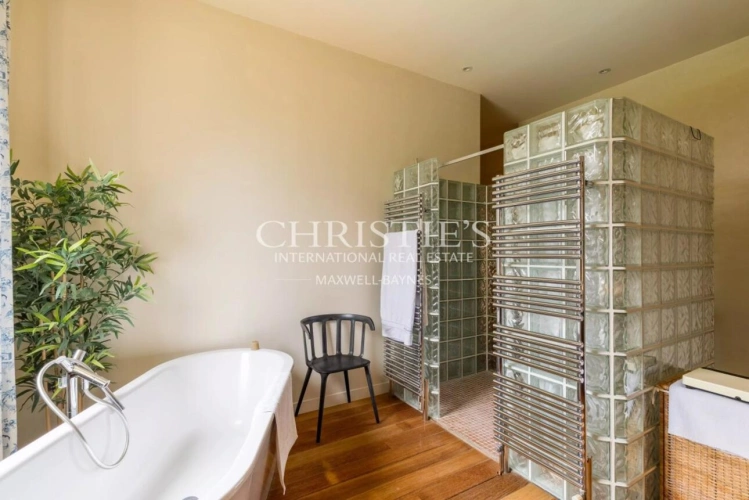 Photos 20 - Viticole - Magnifique Château historique avec une petite activité viticole en AOP Bordeaux Supérieur à proximité de Bordeaux / Saint-Émilion