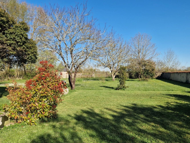 Photos 13 - Prestige - Propriete à vendre 5 pièces proche de SURGERES (17)- 156 m² habitables - 3ha700 - de terrain - 600 m² de dépendances