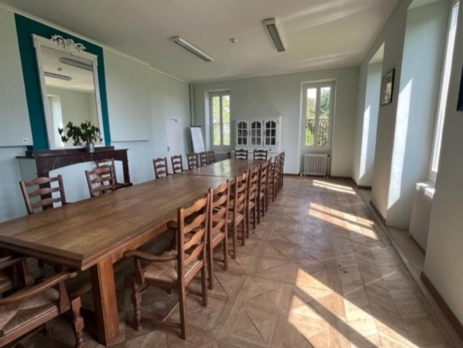 Photos 11 - Prestige - MARCIAC (32): Beau CHATEAU dominant sur 8ha ideal accueil public, EVENEMENTIEL, résidence séniors, communauté, habitat partagé