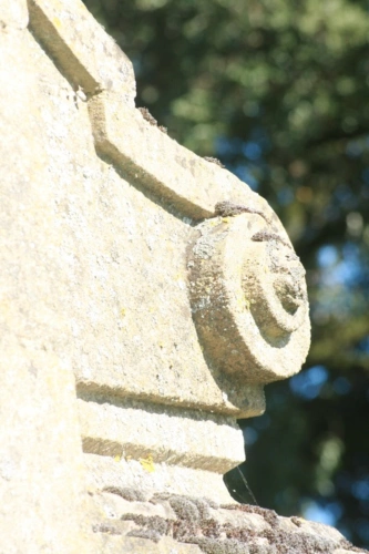 Photos 42 - Prestige - MARCIAC (32): Beau CHATEAU dominant sur 8ha ideal accueil public, EVENEMENTIEL, résidence séniors, communauté, habitat partagé