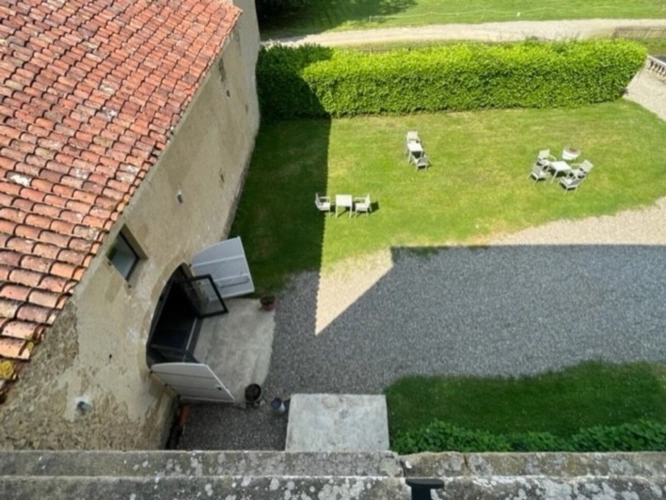 Photos 74 - Prestige - MARCIAC (32): Beau CHATEAU dominant sur 8ha ideal accueil public, EVENEMENTIEL, résidence séniors, communauté, habitat partagé