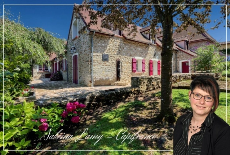 Photos 1 - Prestige -  À Vendre : Élégante Propriété de Prestige en Pierre Meulière - 214 m² sur 2508 m² de Terrain - 5 chambres