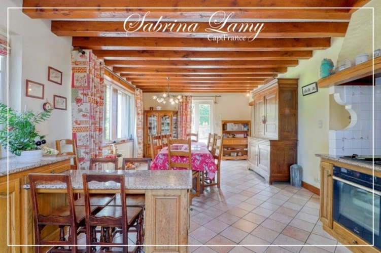 Photos 20 - Prestige -  À Vendre : Élégante Propriété de Prestige en Pierre Meulière - 214 m² sur 2508 m² de Terrain - 5 chambres