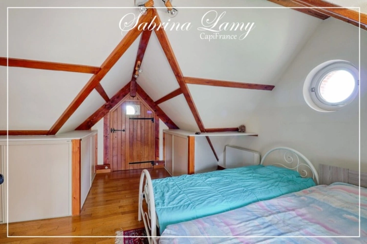 Photos 29 - Prestige -  À Vendre : Élégante Propriété de Prestige en Pierre Meulière - 214 m² sur 2508 m² de Terrain - 5 chambres