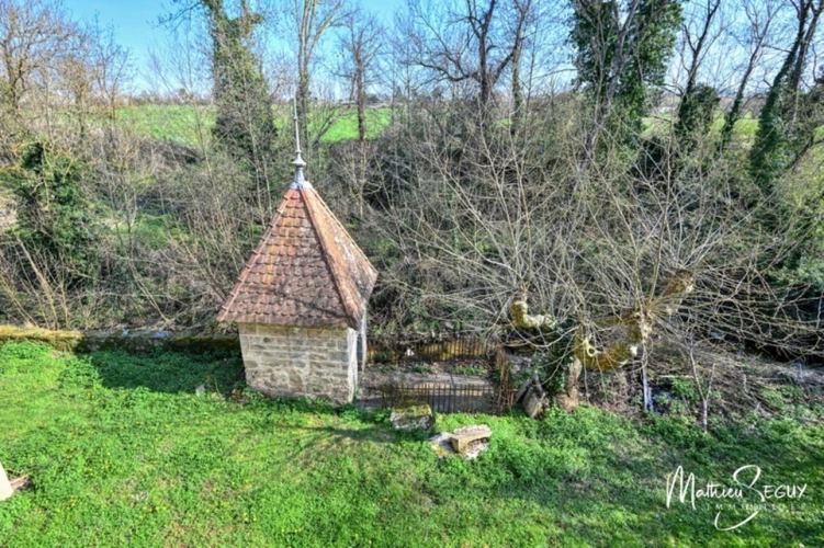 Photos 24 - Tourist - Ancien Moulin sur 1,3 Ha de terrain à MESSIMY (69)