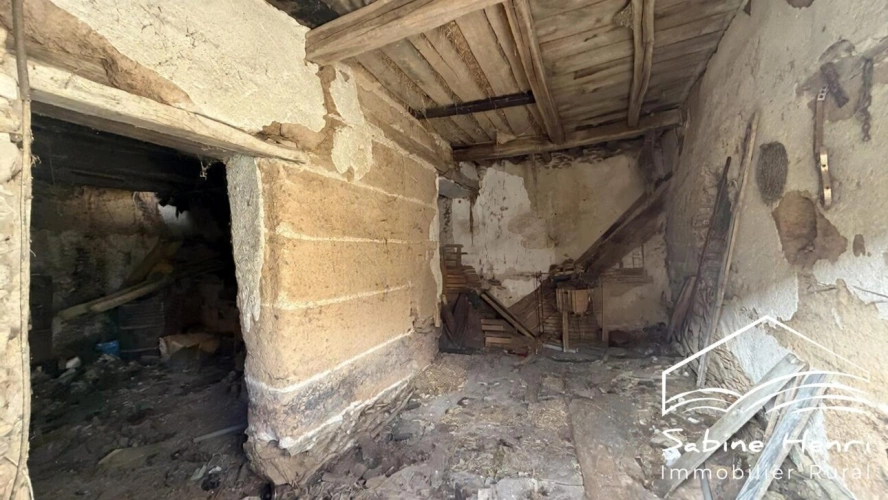 Photos 23 - Rurale - Corps de ferme de près de 4 ha hectares dans une impasse