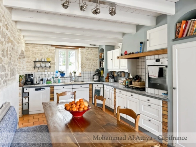 Photos 4 - Prestige - Magnifique propriété familiale avec gîte, studio et piscine à quelques minutes de La Rochelle (17)