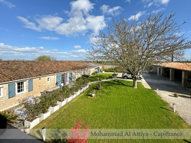 Photos 28 - Prestige - Magnifique propriété familiale avec gîte, studio et piscine à quelques minutes de La Rochelle (17)