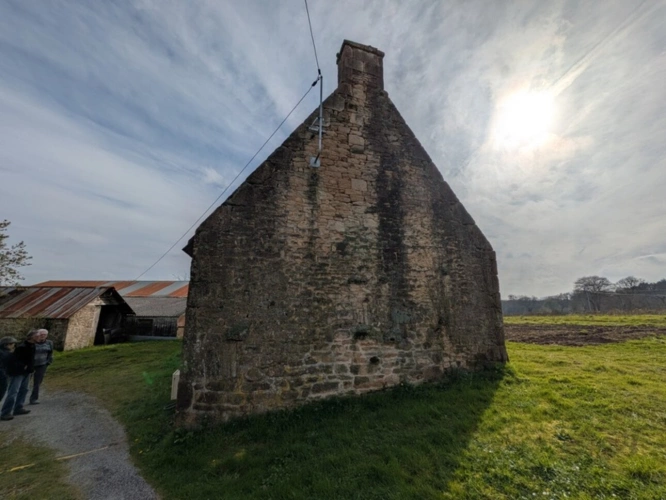 Photos 20 - Rurale - Bubry propriété composée d'une maison à usage d'habitation avec garage, deux petits hangars, une grange en pierre, une longère en pierre, un grand hangar avec ancienne étable, 1.5 hectare de terrain