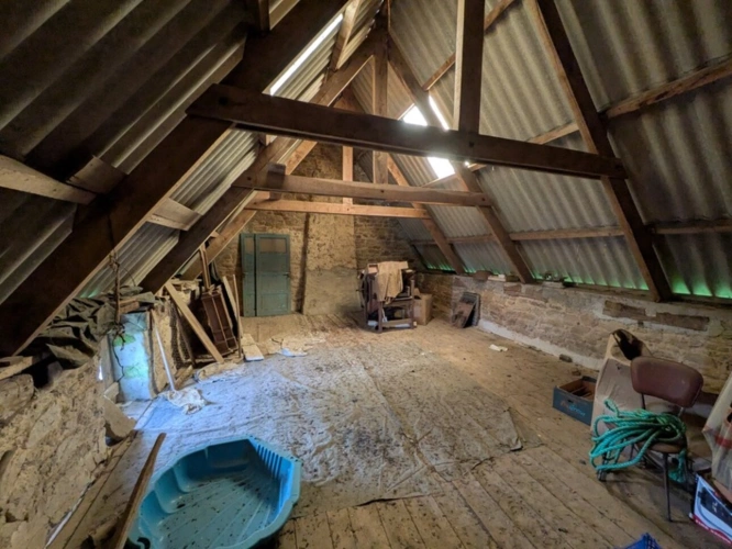 Photos 27 - Rurale - Bubry propriété composée d'une maison à usage d'habitation avec garage, deux petits hangars, une grange en pierre, une longère en pierre, un grand hangar avec ancienne étable, 1.5 hectare de terrain