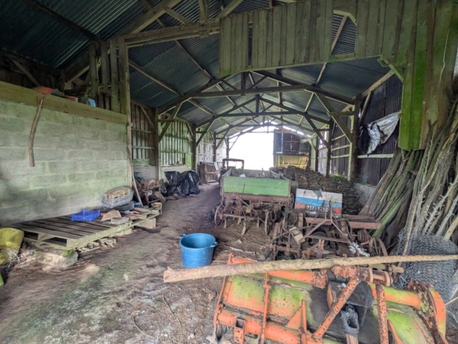 Photos 37 - Rurale - Bubry propriété composée d'une maison à usage d'habitation avec garage, deux petits hangars, une grange en pierre, une longère en pierre, un grand hangar avec ancienne étable, 1.5 hectare de terrain