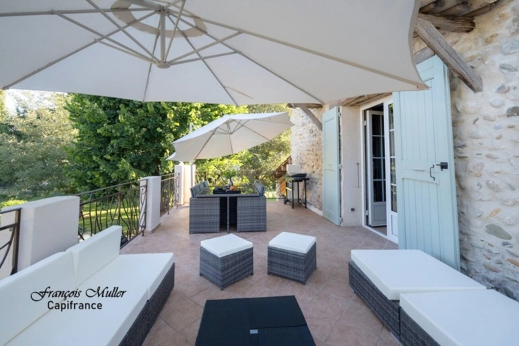 Photos 5 - Prestige - Propriété de caractère avec piscine et gîtes – Art de vivre en Provence