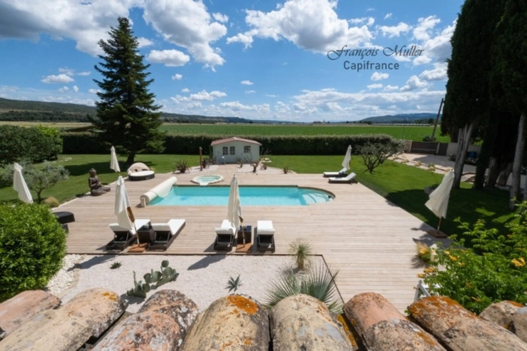 Photos 11 - Prestige - Propriété de caractère avec piscine et gîtes – Art de vivre en Provence