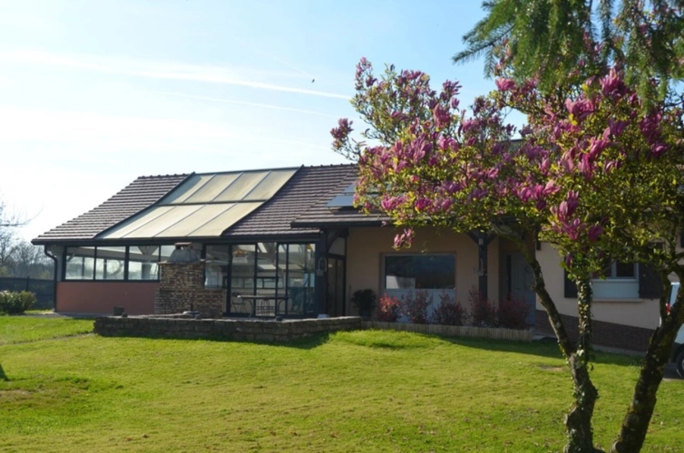 Photos 1 - Rurale - Ensemble immobilier composé de deux maisons et d'un hangar CUISIA (39)