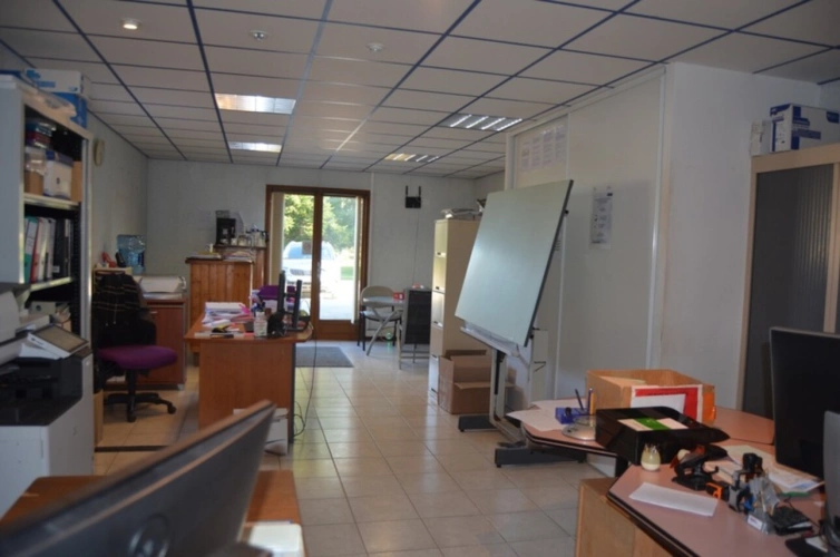 Photos 23 - Rurale - Ensemble immobilier composé de deux maisons et d'un hangar CUISIA (39)