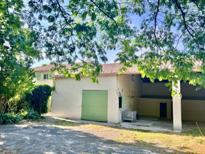 Photos 2 - Rurale - Grande ferme rénovée avec dépendances et fort potentiel d'am