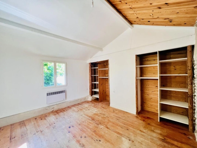 Photos 8 - Rurale - Grande ferme rénovée avec dépendances et fort potentiel d'am