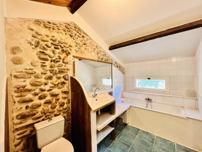 Photos 10 - Rurale - Grande ferme rénovée avec dépendances et fort potentiel d'am